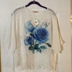 NWT blue rose top size med